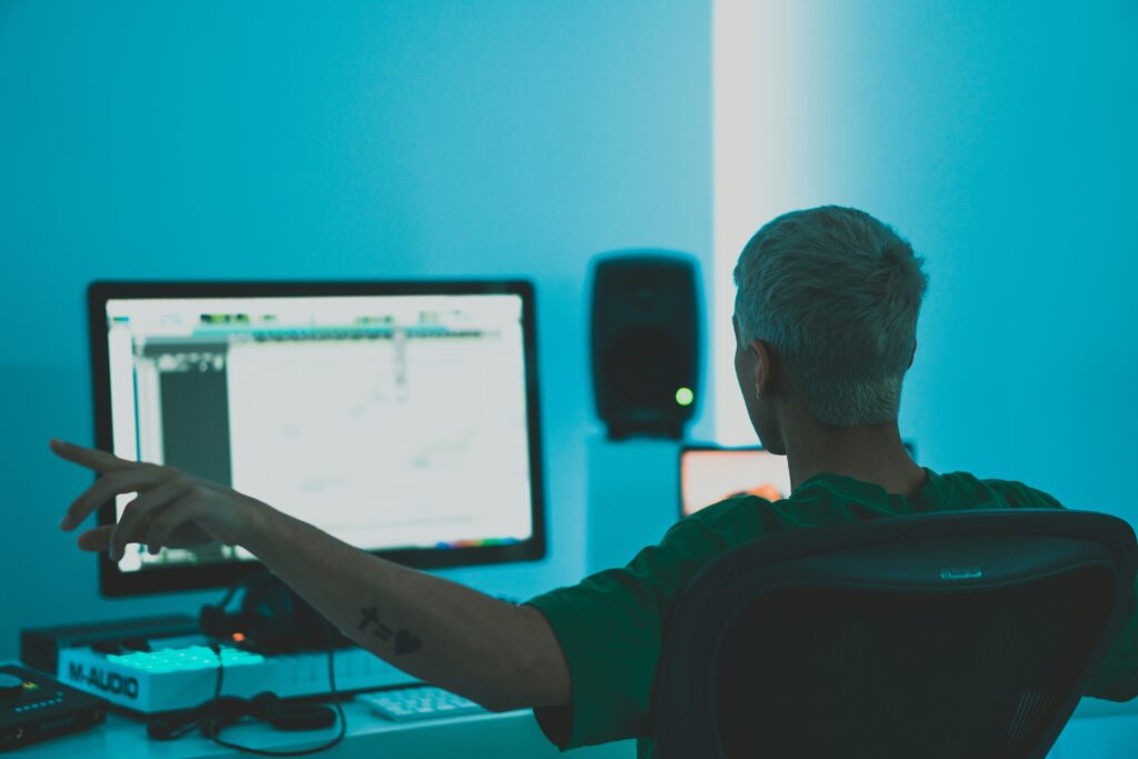 Learning Music Production for Free